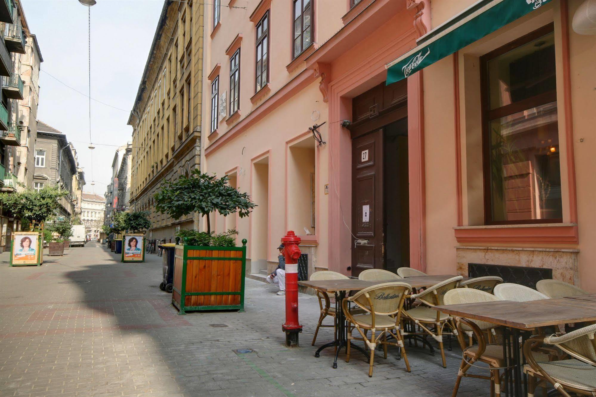 Opera Guest house