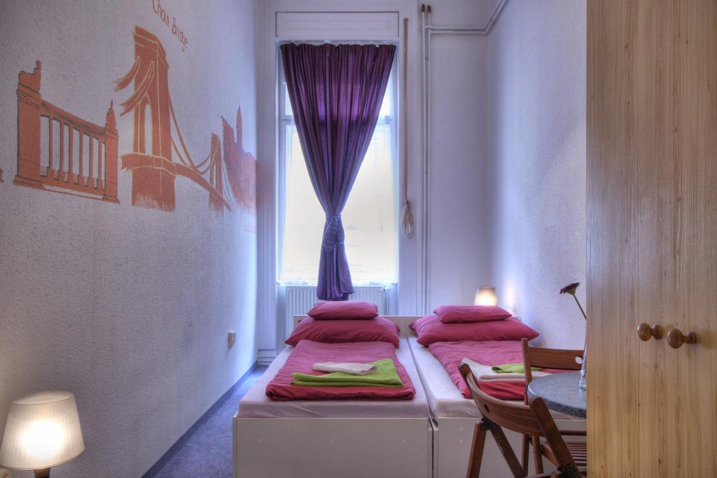 Guest house Opera 2*